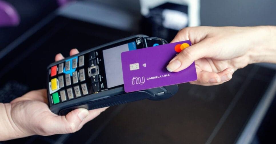 Adeus, cartão de crédito: Comunicado do Nubank confirma cancelamento a clientes por 1 atitude em 2025