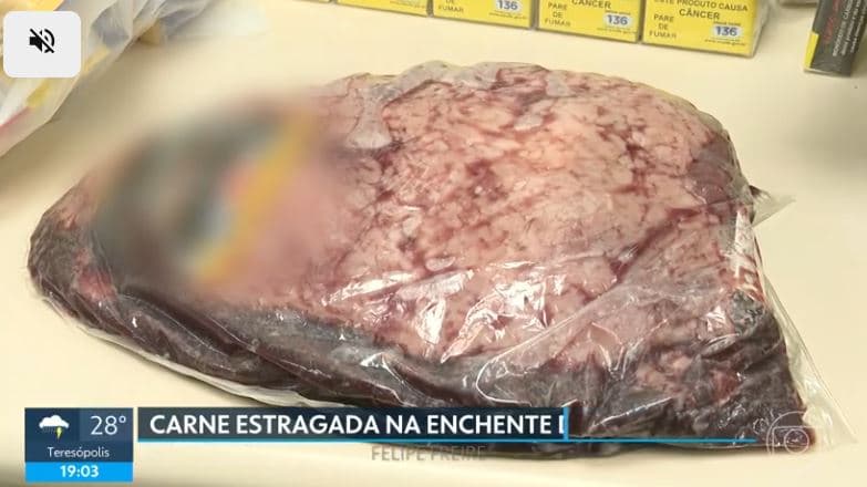 De acordo com as investigações a carne era maquiada (Foto: Reprodução/Globo)
