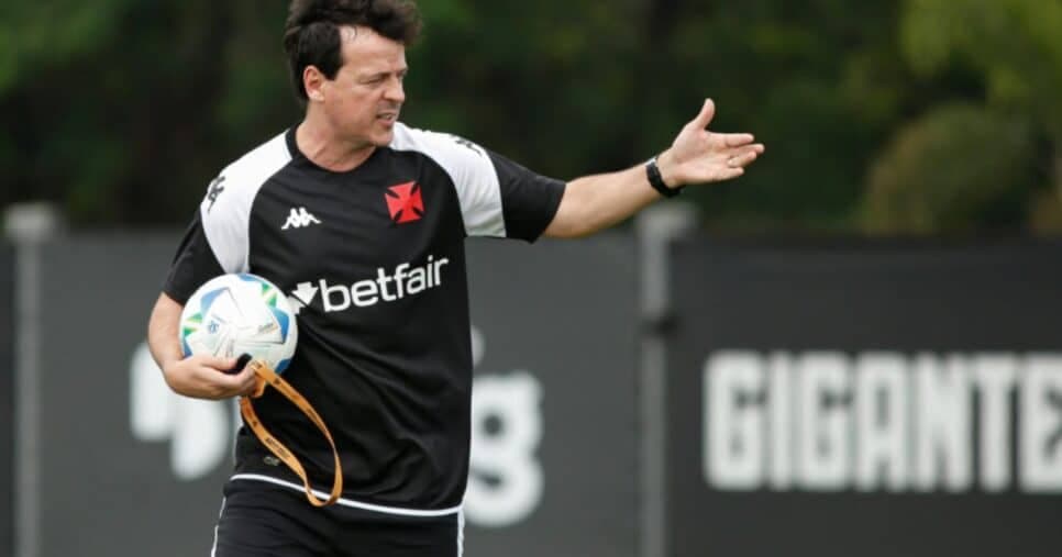 Adeus ao Vasco e desfecho de contratação de Léo Jardim no Fluminense chega voando em Diniz
