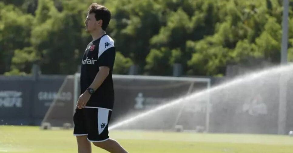 Diniz no comando do Vasco (Foto: Matheus Lima /Vasco da Gama / Esporte News Mundo)