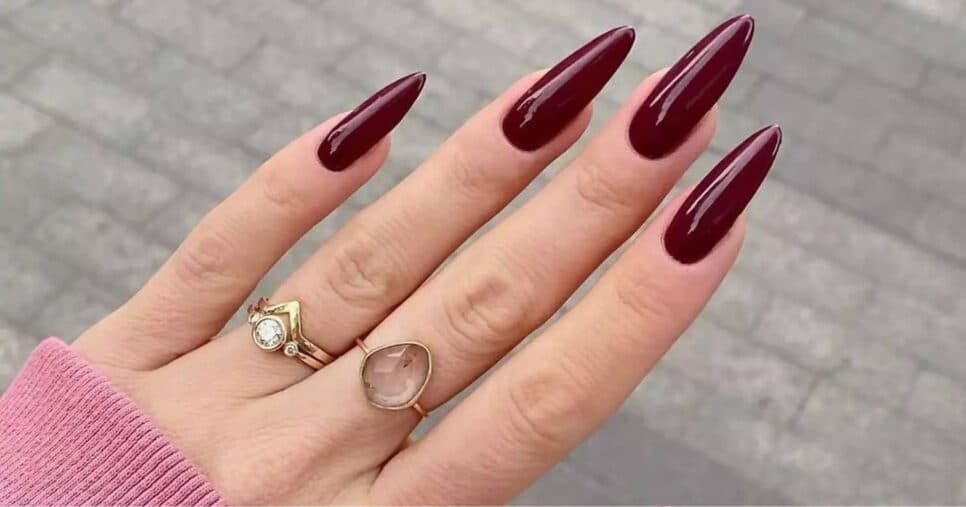 Elegância e juventude: 10 cores de esmalte vão dominar maio de 2025