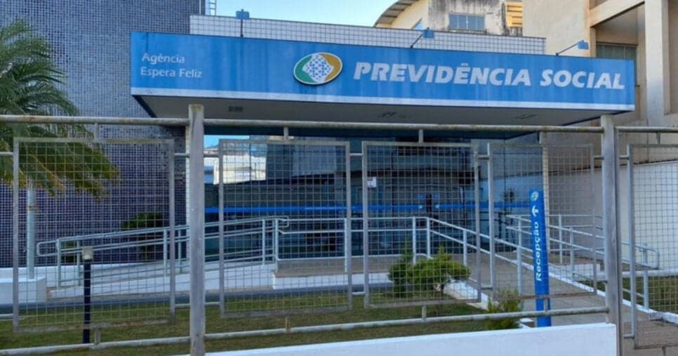 Comunicado do INSS confirma suspensão que chega no salário dos 60+