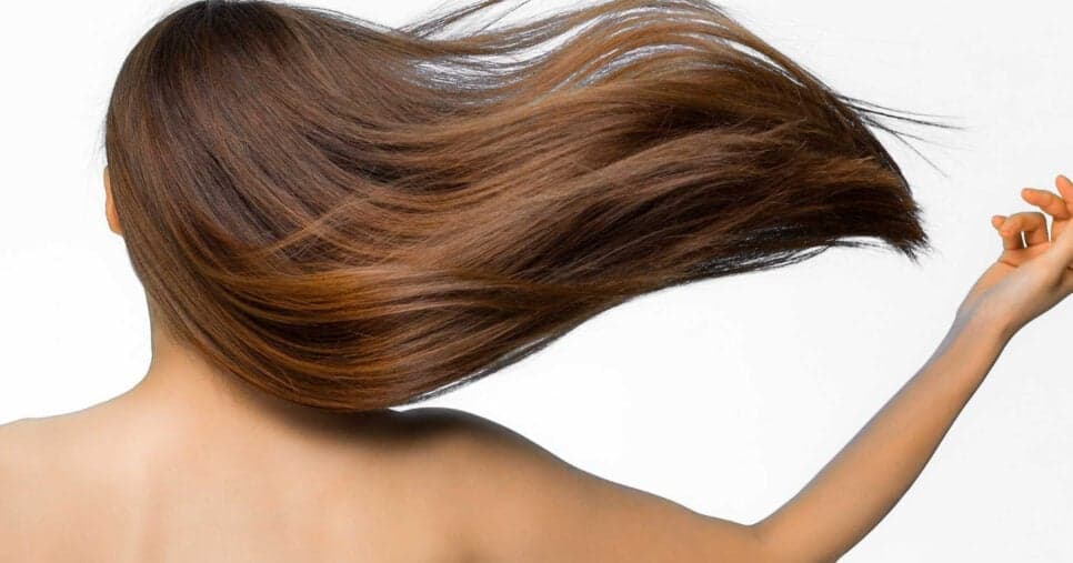 Nem formol, nem progressiva: Botox capilar caseiro alisa até a raiz em apenas 10 minutos