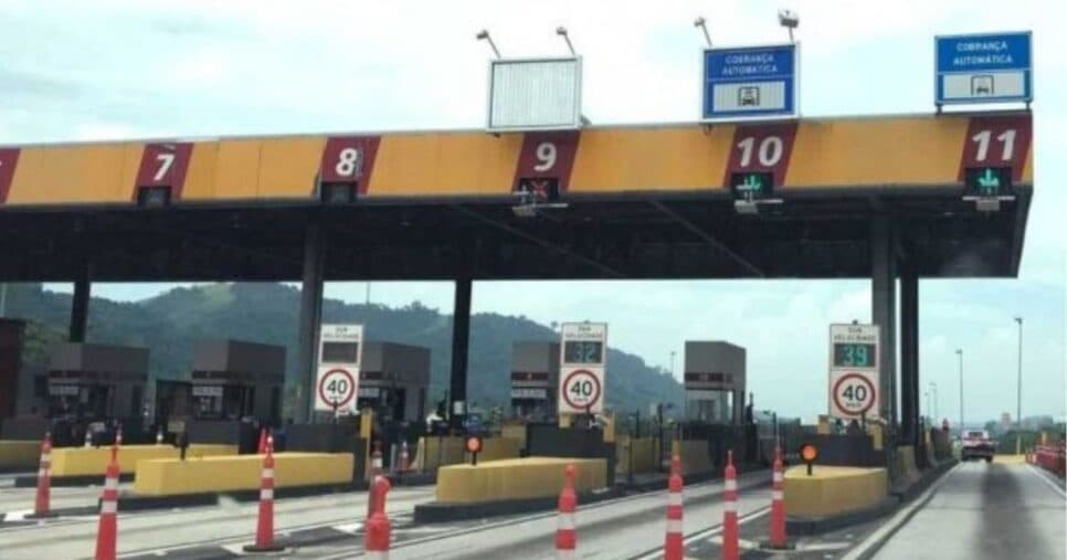 Multa e suspensão da CNH? Lei de trânsito traz proibição em atitude comum de motoristas no pedágio