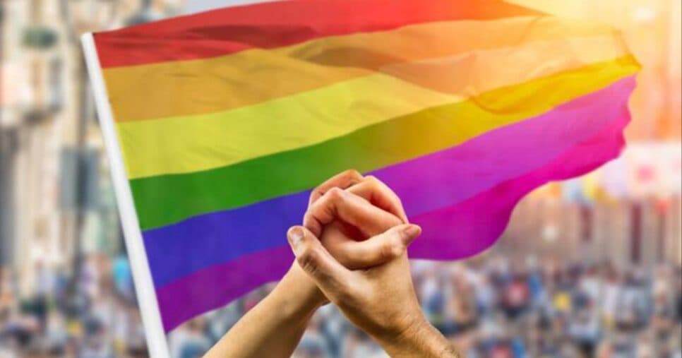 Arrebentaram o armário: 3 galãs mais lindos da Globo se assumiram gays publicamente