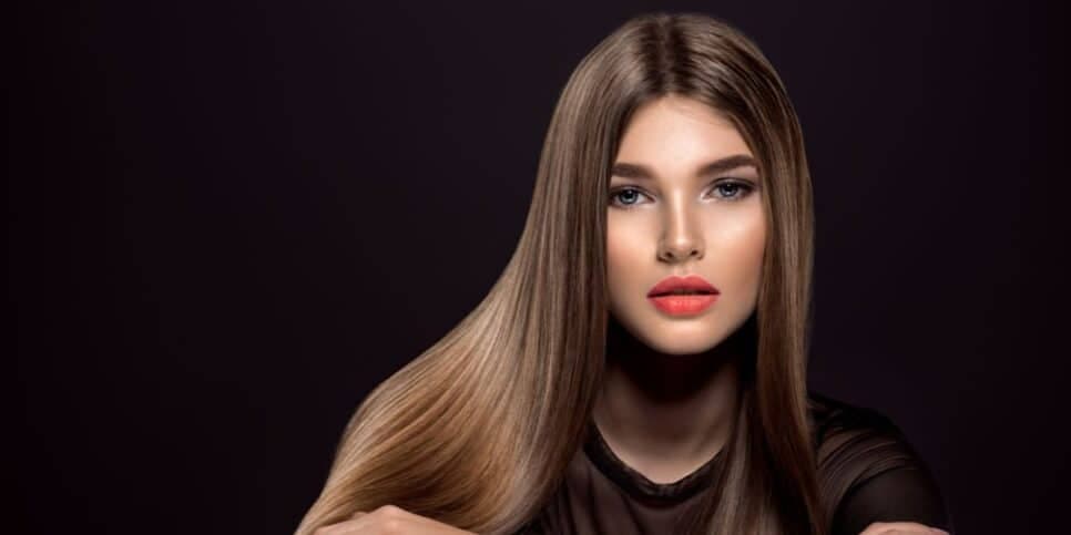Mais potente que progressiva: Único ingrediente natural alisa o cabelo e devolve brilho aos fios