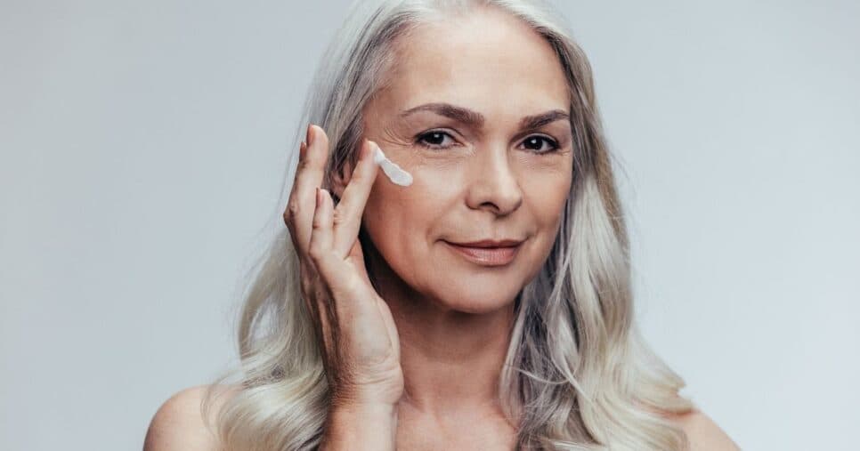 Fim das rugas e sinais da velhice: Creme de colágeno caseiro rejuvenesce 20 anos