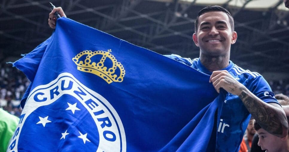 Vingança contra o Cruzeiro: Dudu diz ‘SIM’ para vestir preto e branco após ser esnobado por Pedrinho BH