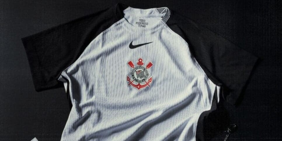 Camisa lançamento do Corinthians (Reprodução: Evander Portilho)