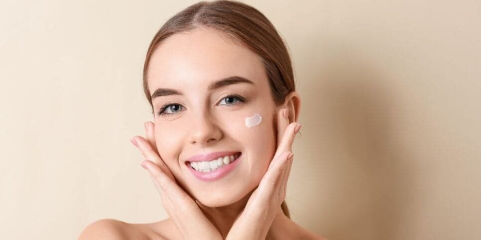 Fim das rugas: Creme caseiro com 1 único ingrediente clareia a pele