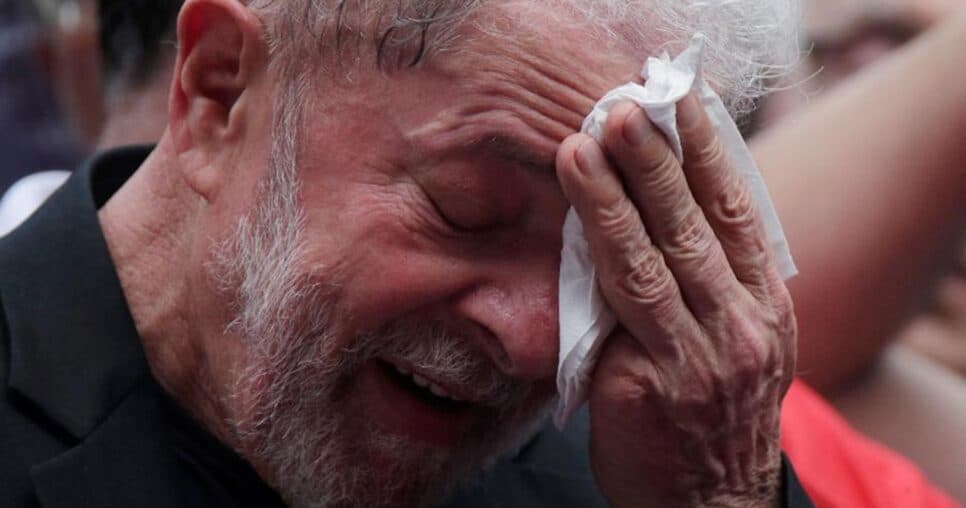 Após cirurgia de Lula, sensitiva faz previsão assustadora sobre presidente: "Está chegando"