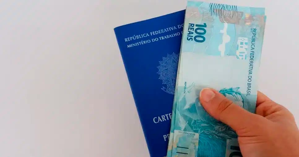 Lei trabalhista em vigor em 2025 traz salário mínimo de R$ 1.984 à lista de trabalhadores