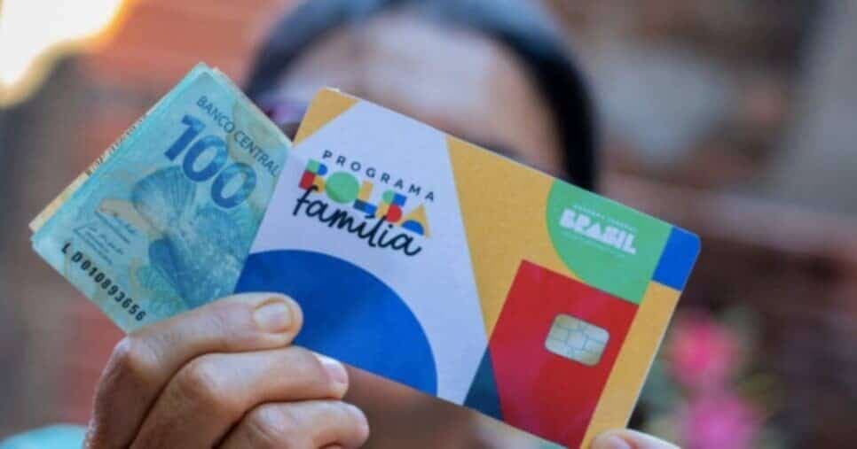 Usuários que querem continuar recebendo o Bolsa Família devem fazer isso até dia 30/6