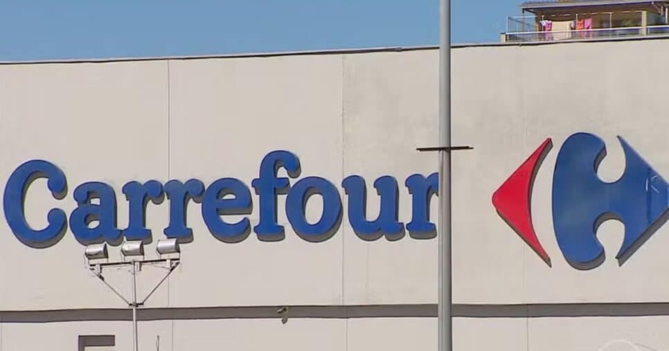 "Está encerrando": Carrefour fecha unidade em Curitiba (PR) em 2026