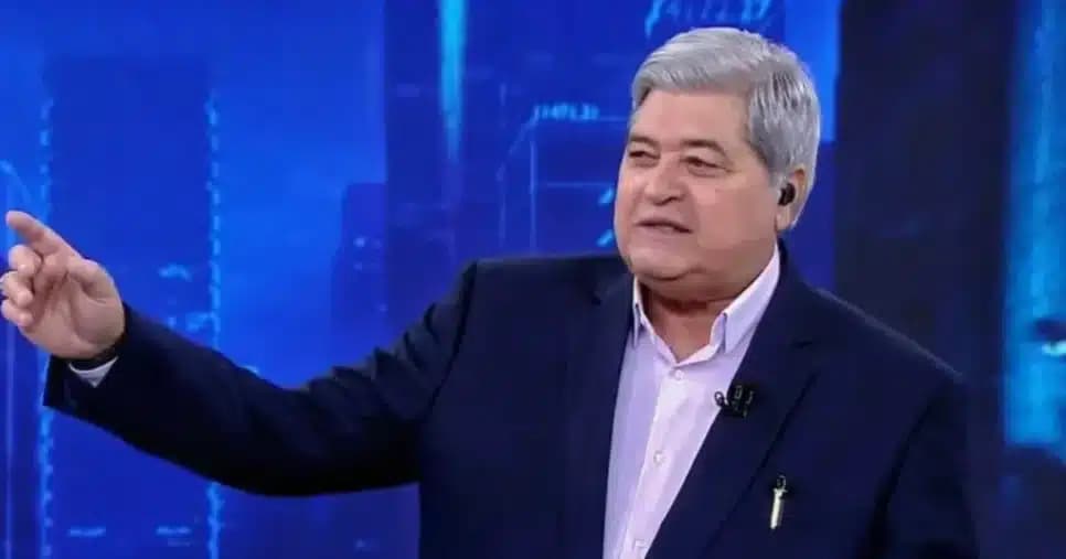 Datena faz comunicado sobre fim da carreira e envolve SBT em estreia na RedeTV!: "Encerrar"