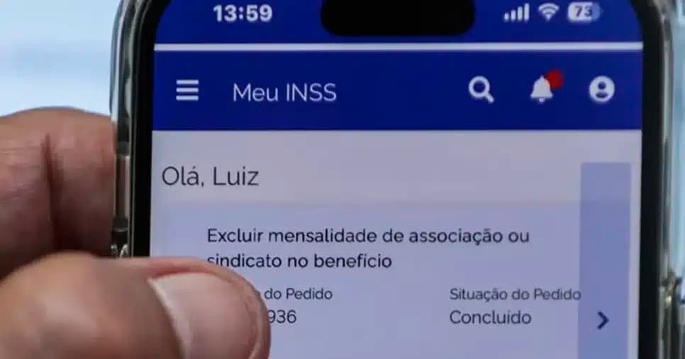 http://tvfoco.uai.com.br/wp-content/uploads/2015/05/Daniela-Mercury.jpg