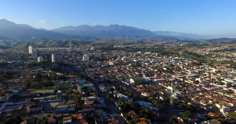Cidade Guaratinguetá, em São Paulo - Foto: Internet Cidade Guaratinguetá, em São Paulo - Foto: Internet