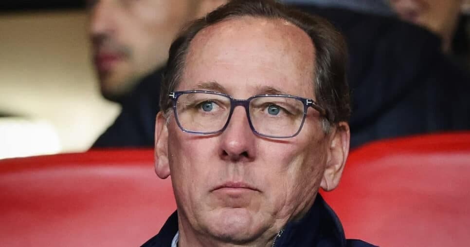 Barca com 3 jogadores prestes a dar adeus no Botafogo obriga Textor a agir às pressas