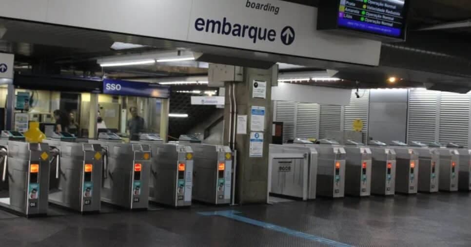 Esses trabalhadores estão livres do pagamento do metrô de SP por lei