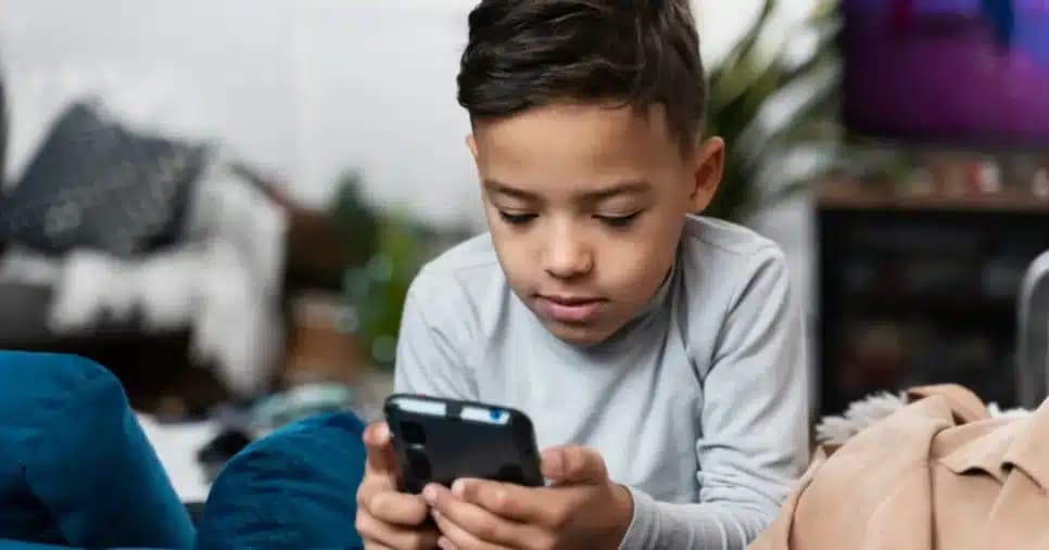 Basta uma fita crepe para brincadeira que tira crianças do TikTok