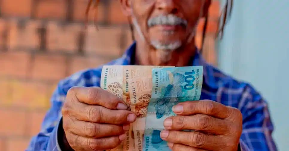 PIX de R$30 mil: Novo benefício é anunciado para mudar vida de brasileiros em 2025