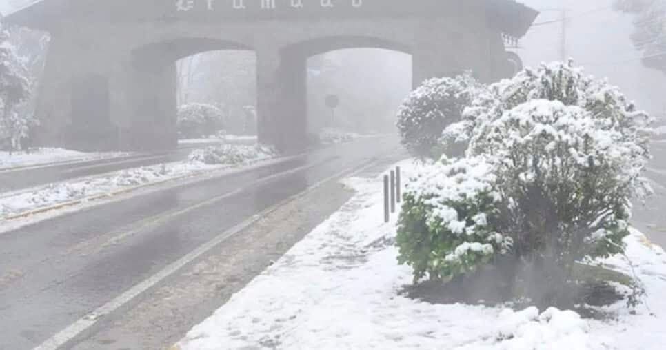 Queda de neve no Brasil (Foto: Reprodução) Queda de neve no Brasil (Foto: Reprodução)