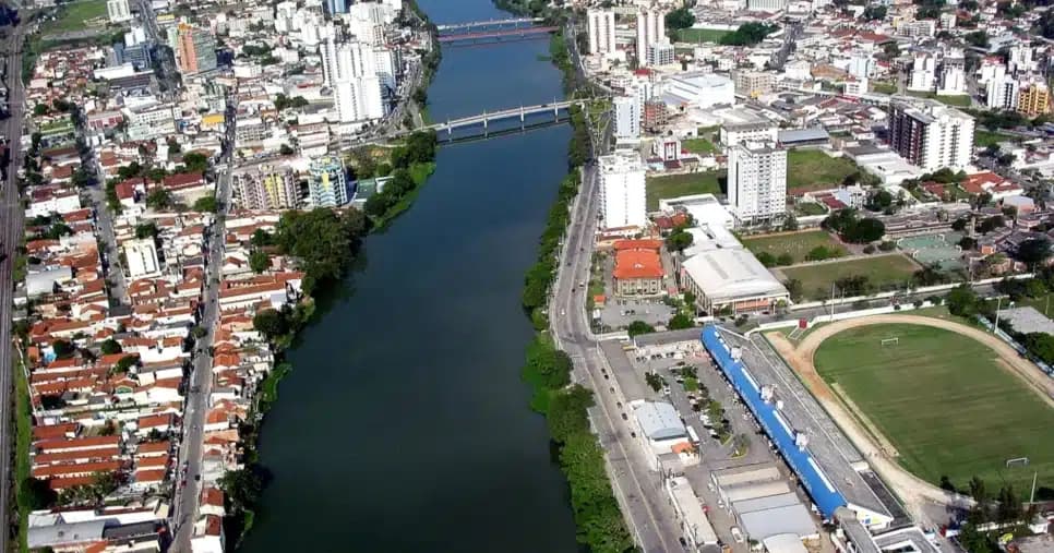 Resende, cidade do RJ - Foto: Montagem