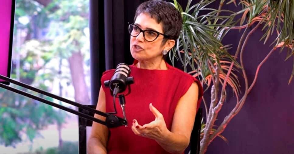 Sandra Annenberg surge aos beijos com seu grande amor e faz confissão que ninguém esperava