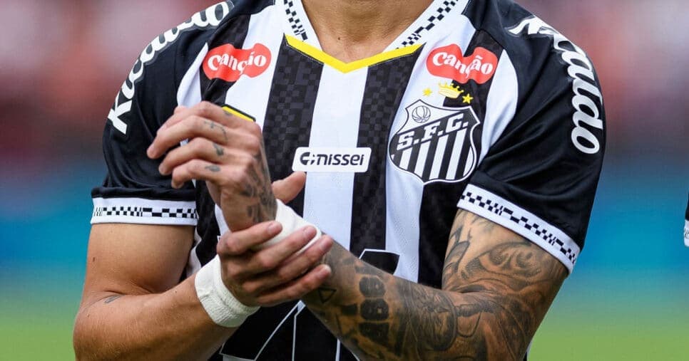 Adeus imediato ao Santos: Craque de R$ 16 milhões rompe contrato com o Peixe em junho