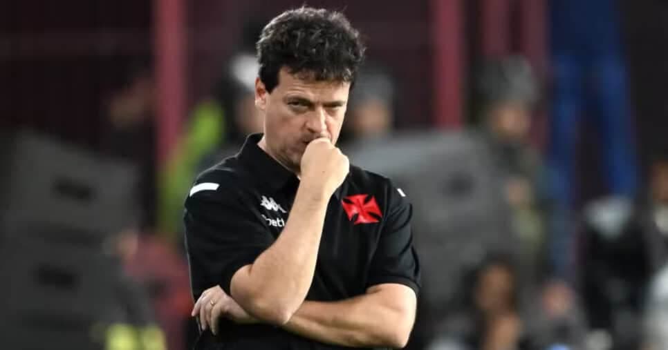 Paulinho, Maurício Lemos e mais: Debandada de 6 joias está prestes a acontecer no Vasco de Diniz