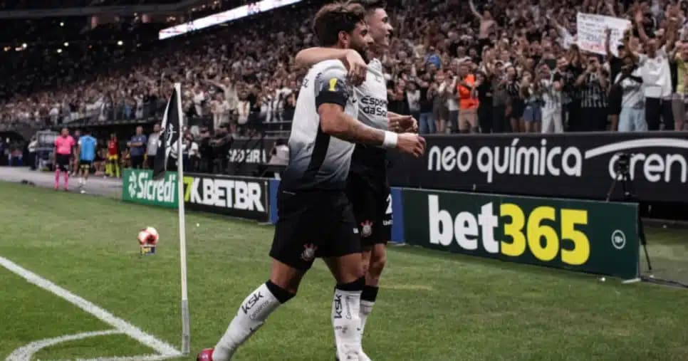 Yuri Alberto e Breno Bidon