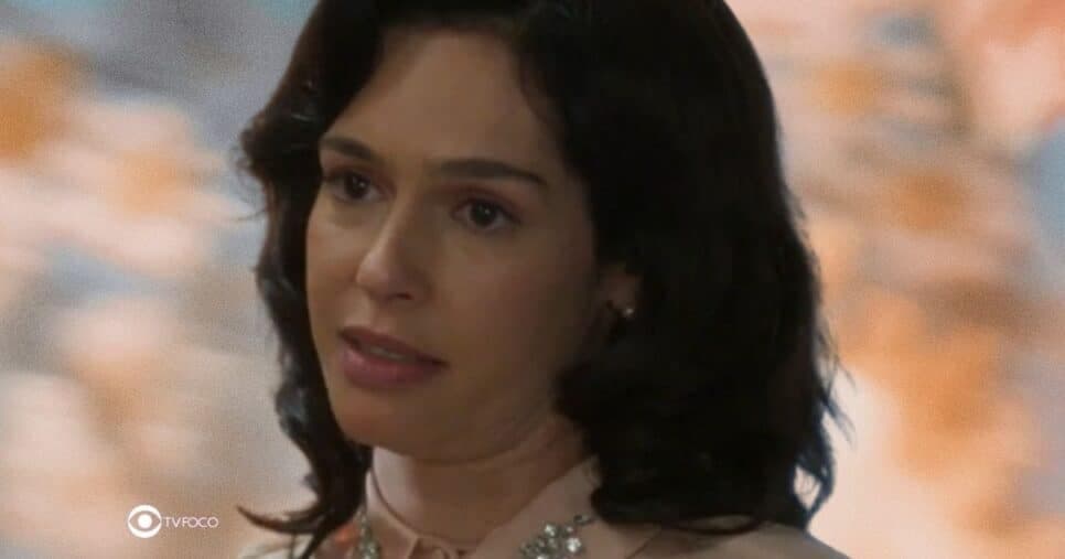 Anita entra em trabalho de parto ao vivo na TV na reta final de Garota do Momento
