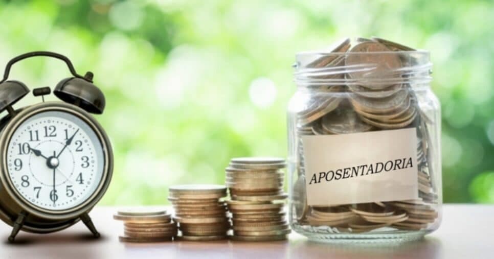 Aviso à lista de trabalhadores entre 40 e 50 anos: INSS libera aposentadoria acima de R$4.700