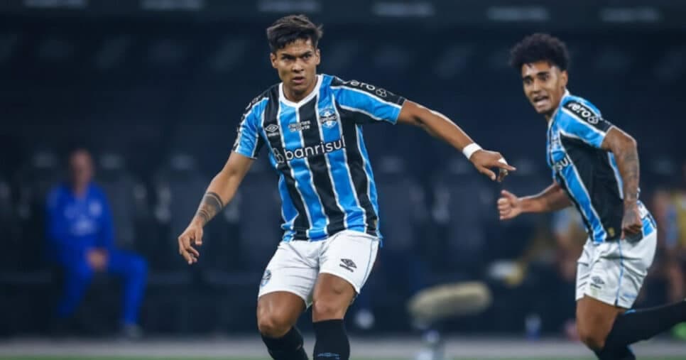 Mano Menezes avisado: Venda de Arezo é aprovada no Grêmio por R$16M