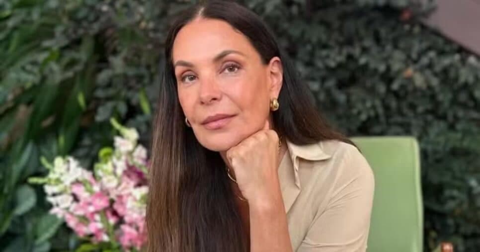 Carolina Ferraz desaba com demissão de emissora: “Sofri feito um camelo destroçado”