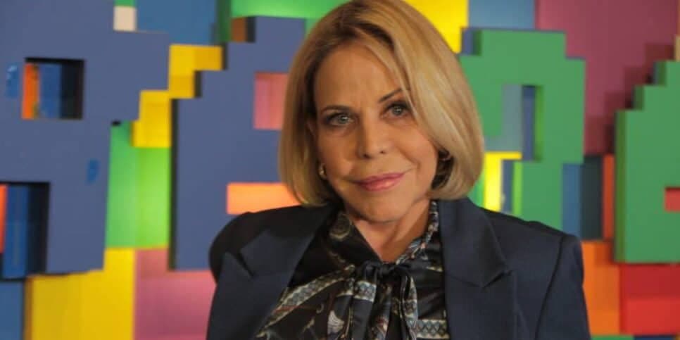 http://tvfoco.uai.com.br/wp-content/uploads/2015/05/Daniela-Mercury.jpg