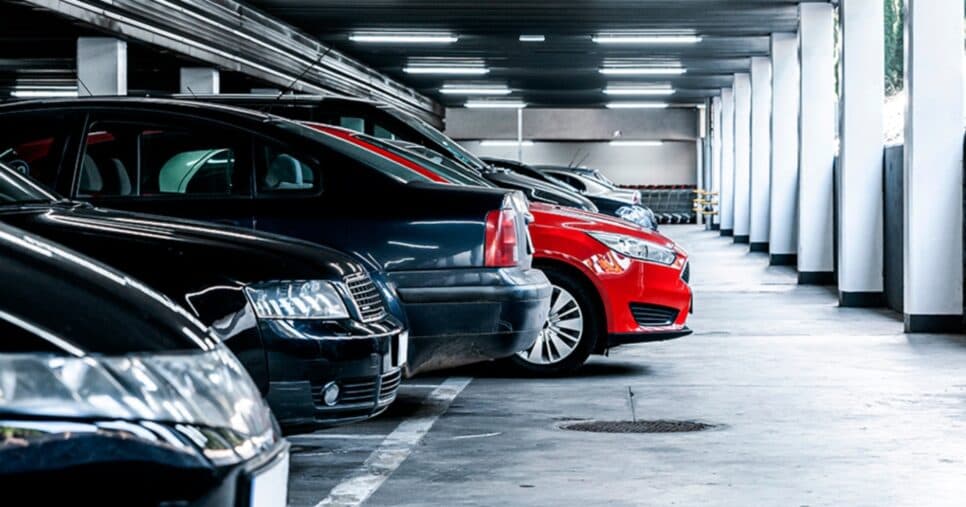 Esses idosos estão livres de pagar estacionamento de shopping em SP