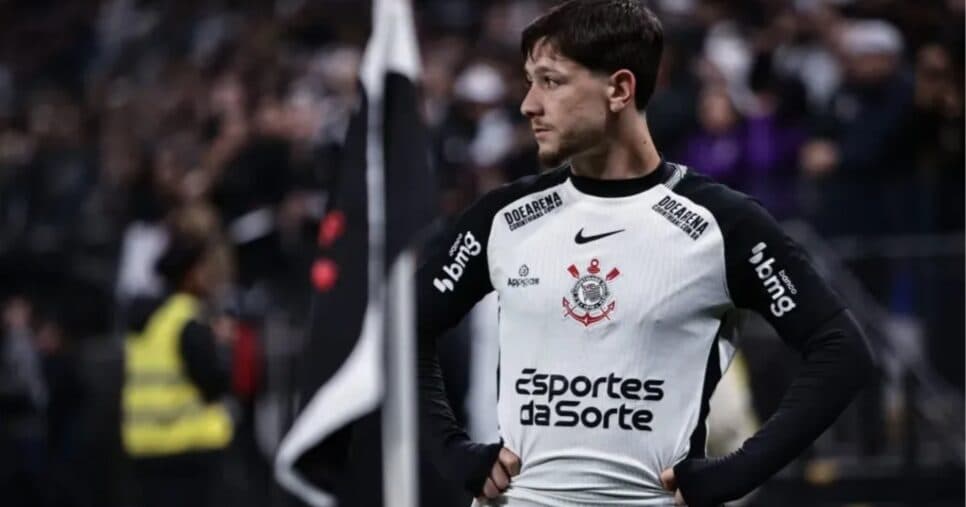 Rodrigo Garro tem saída armada do Corinthians - Foto: Fabio Giannelli/AGIF Rodrigo Garro tem saída armada do Corinthians - Foto: Fabio Giannelli/AGIF