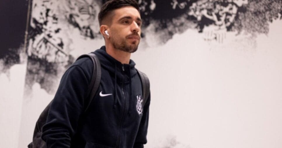 É oficial: Igor Coronado tem adeus sacramentado no Corinthians e rasga contrato de R$17M após 1 ano