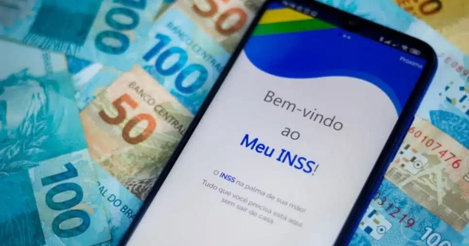 INSS surpreende e antecipa o pagamento para os aposentados em junho