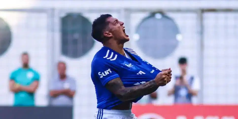 Lucas Romero renovou contrato com o Cabuloso (Reprodução: Fabio Barros)
