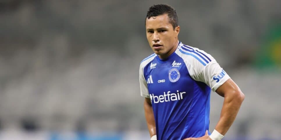 O lateral-esquerdo ainda pertence ao Cruzeiro (Reprodução: Gilson Lobo)