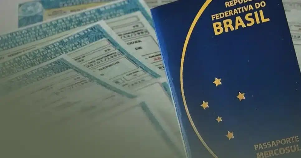Para evitar a suspensão do passaporte e da CNH por dívidas, basta seguir as recomendações da lei e buscar ajuda jurídica dependendo do caso (Foto Reprodução/Montagem/ Bortolotto)