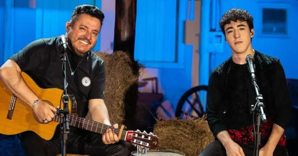 O cantor sertanejo da dupla com Marrone, Bruno ao lado do filho Enzo (Foto: Reprodução/Instagram)