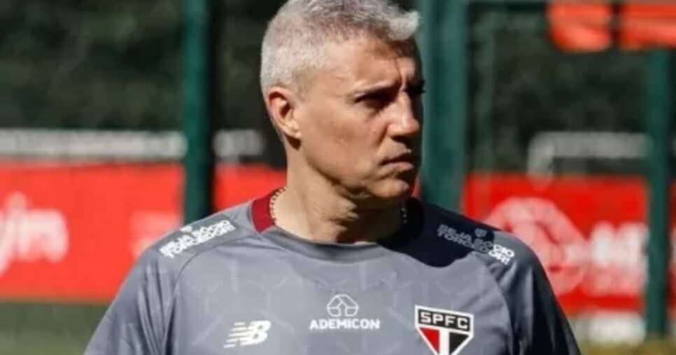 Saída imediata: São Paulo passa por cima de Crespo e manda 4 craques embora de uma vez