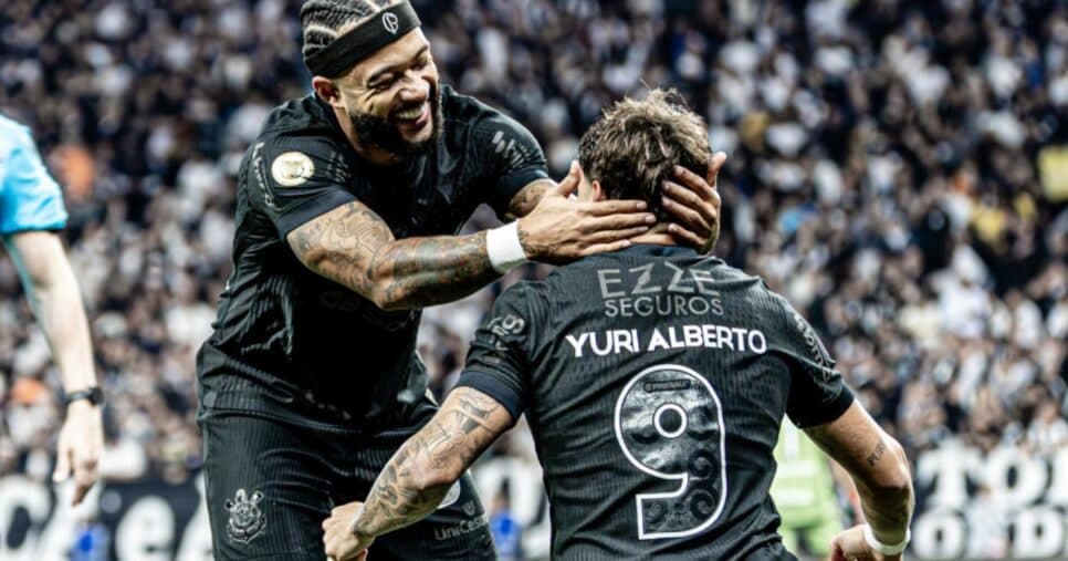 Além de Depay e Yuri: Dorival lida com 3 craques fora do Corinthians