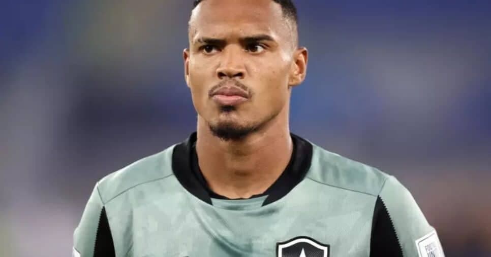Textor ciente: John arruma as malas no Botafogo para deixar o RJ e vestir vermelho