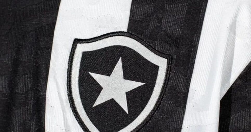 SAF do Botafogo contratando Arboleda para substituir Barboza tem atualização nesta sexta(29)