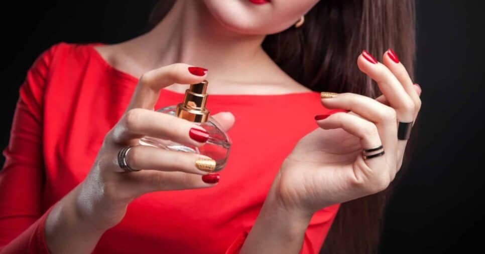 Baratos, cheios de luxo e fixam na alma: 5 perfumes nacionais que toda mulher deveria testar