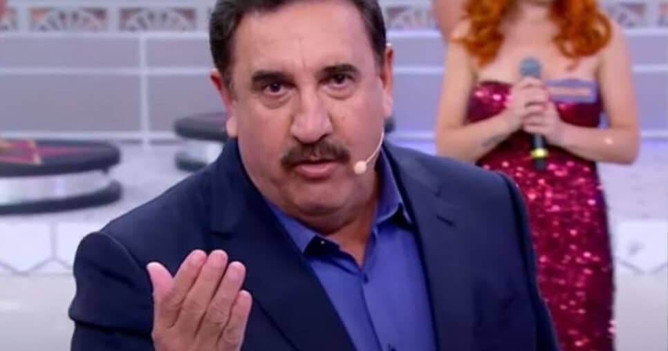 Ratinho não se controla ao falar de morte irreparável na família: "Momento difícil''